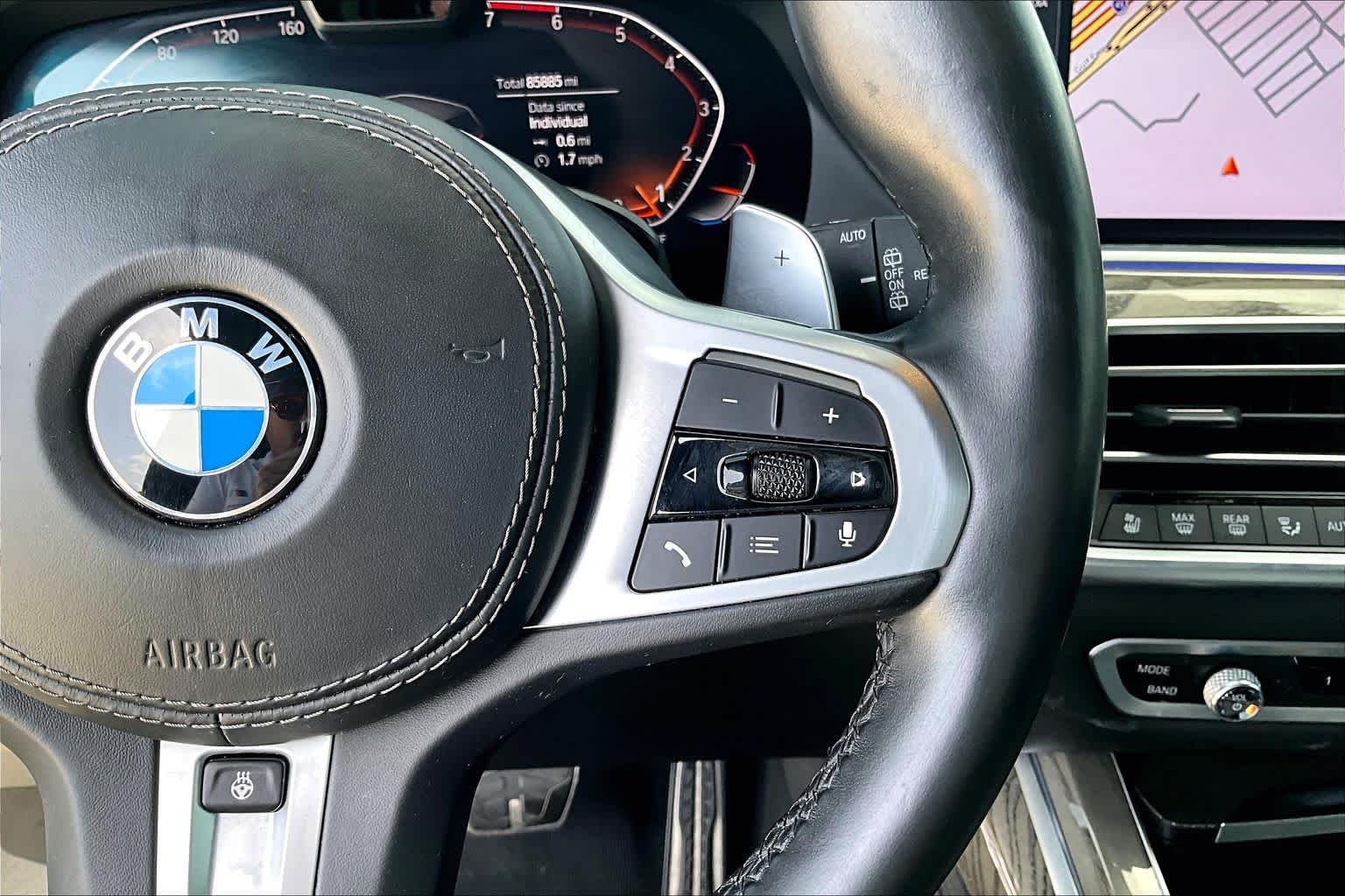 Used 2019 Arctic Gray Metallic BMW xDrive50i image 21
