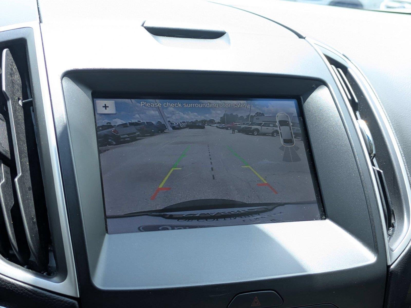 Used 2019  Ford SEL image 21