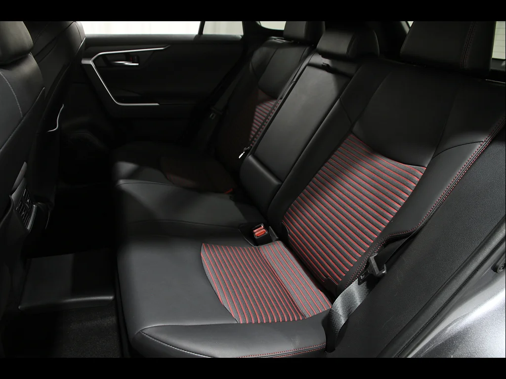 Used 2022 Magnetic Gray Metallic w/Midnight Black Metallic Roof Toyota XSE image 19