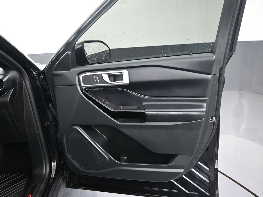 Used 2022 Black Ford ST image 37