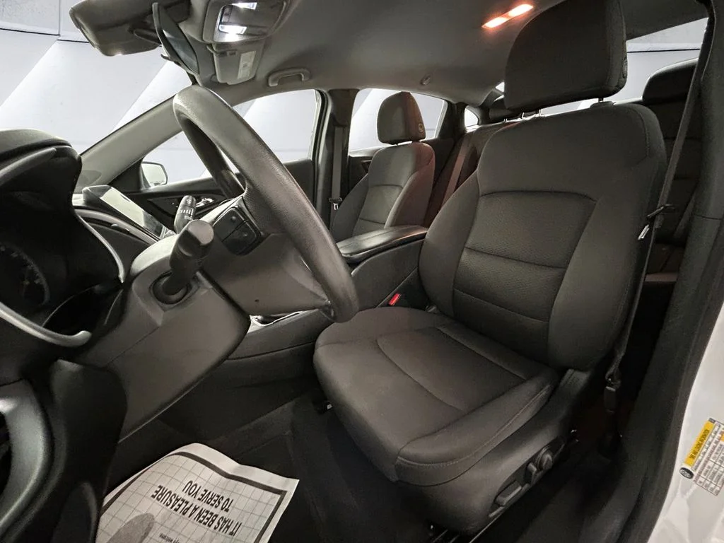 Used 2024 White Chevrolet LT image 8