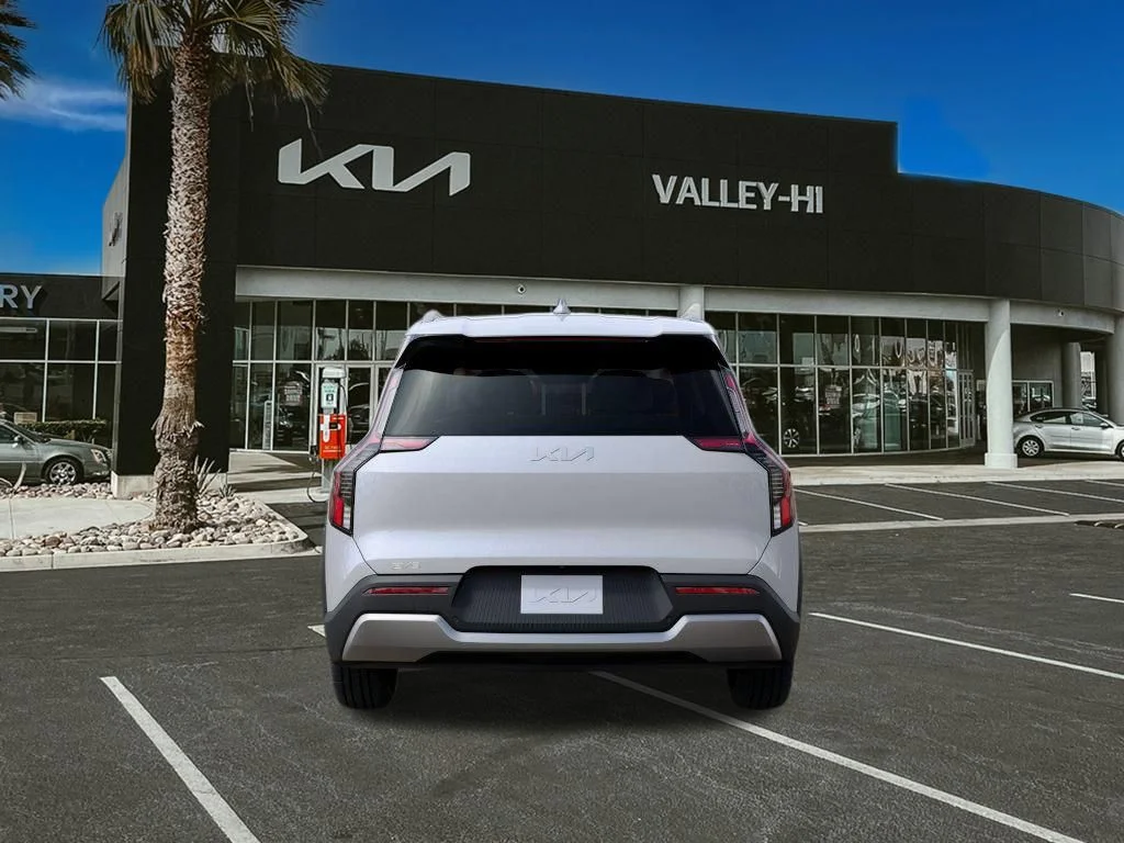New 2026 Glacial White Pearl Kia Wind image 5