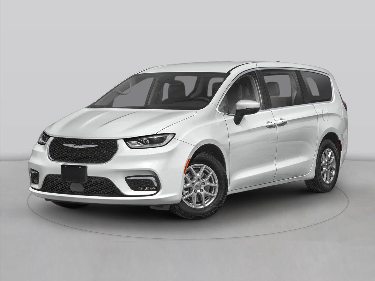 2023 Chrysler Pacifica Touring L's photo