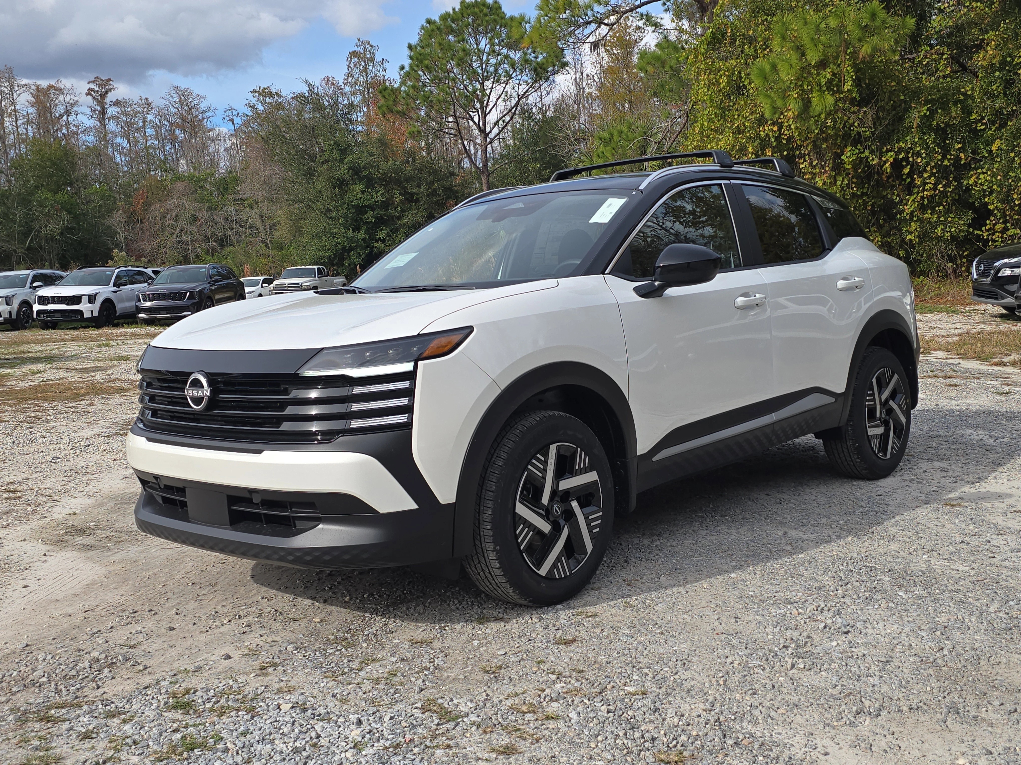 2026 Nissan KICKS SV - Photo 4
