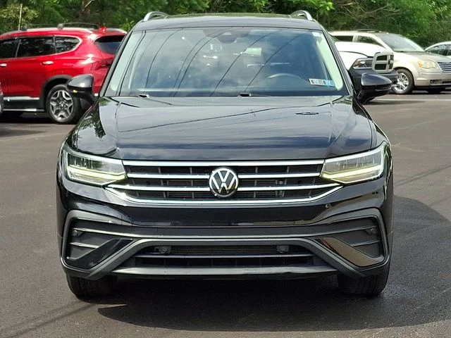 Used 2022 Black Volkswagen 2.0T SE image 7