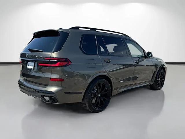 New 2027 Manhattan Green Metallic BMW xDrive40i image 3