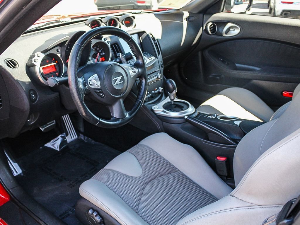 Used 2014 Red Nissan Touring image 15