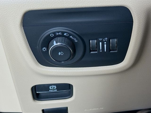 Used 2025 Red Jeep Limited image 10