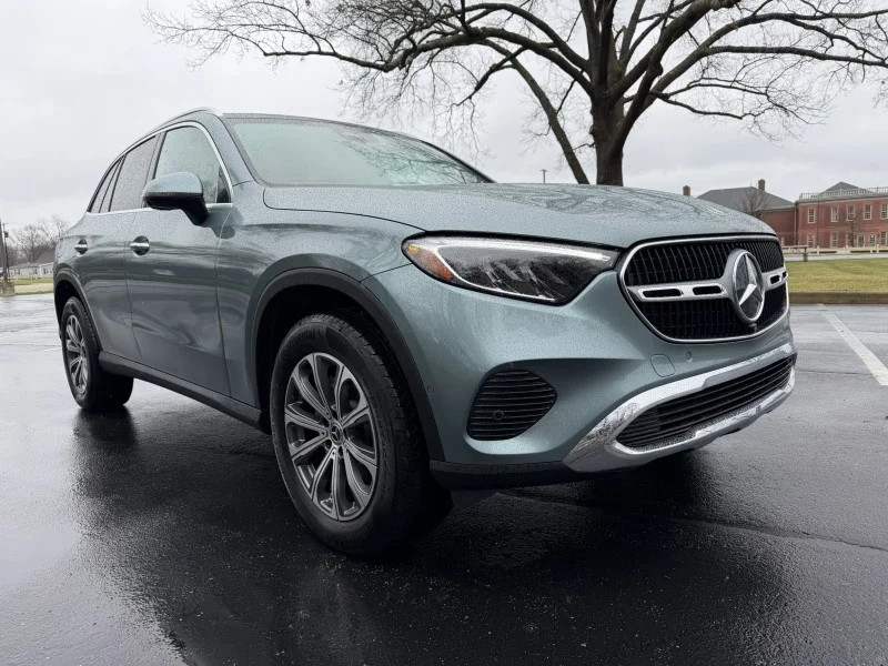 2025 Mercedes-Benz GLC Base