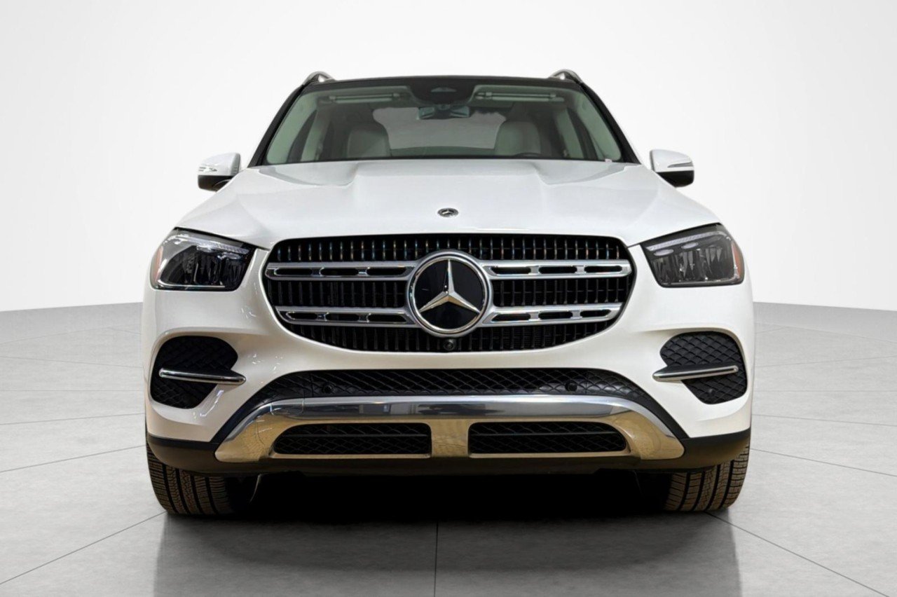 Certified Used 2024 Polar White Mercedes-Benz GLE 450 image 8