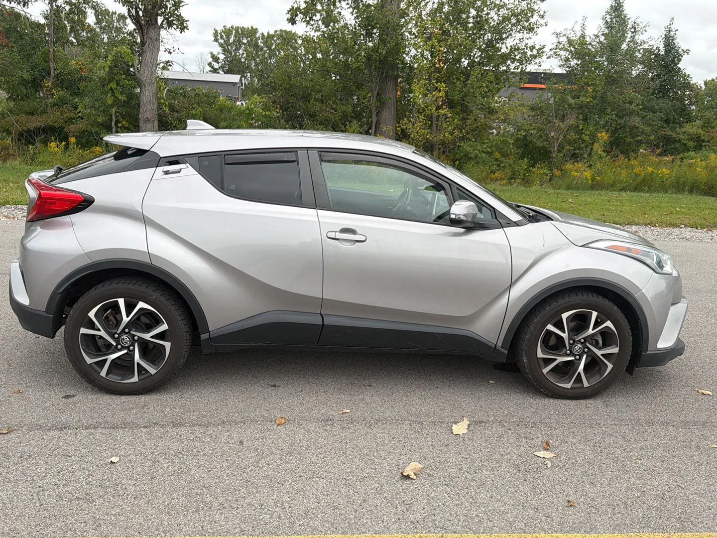 Used 2019 Silver Knockout Metallic Toyota XLE image 2