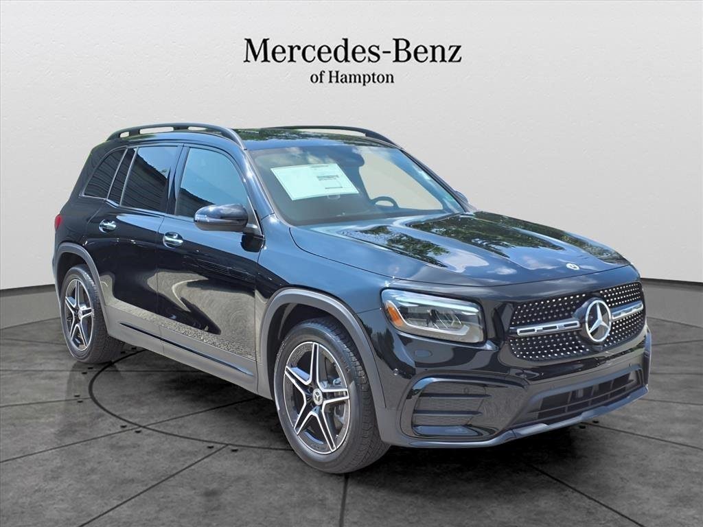 New 2025 BLACK Mercedes-Benz GLB 250 image 2