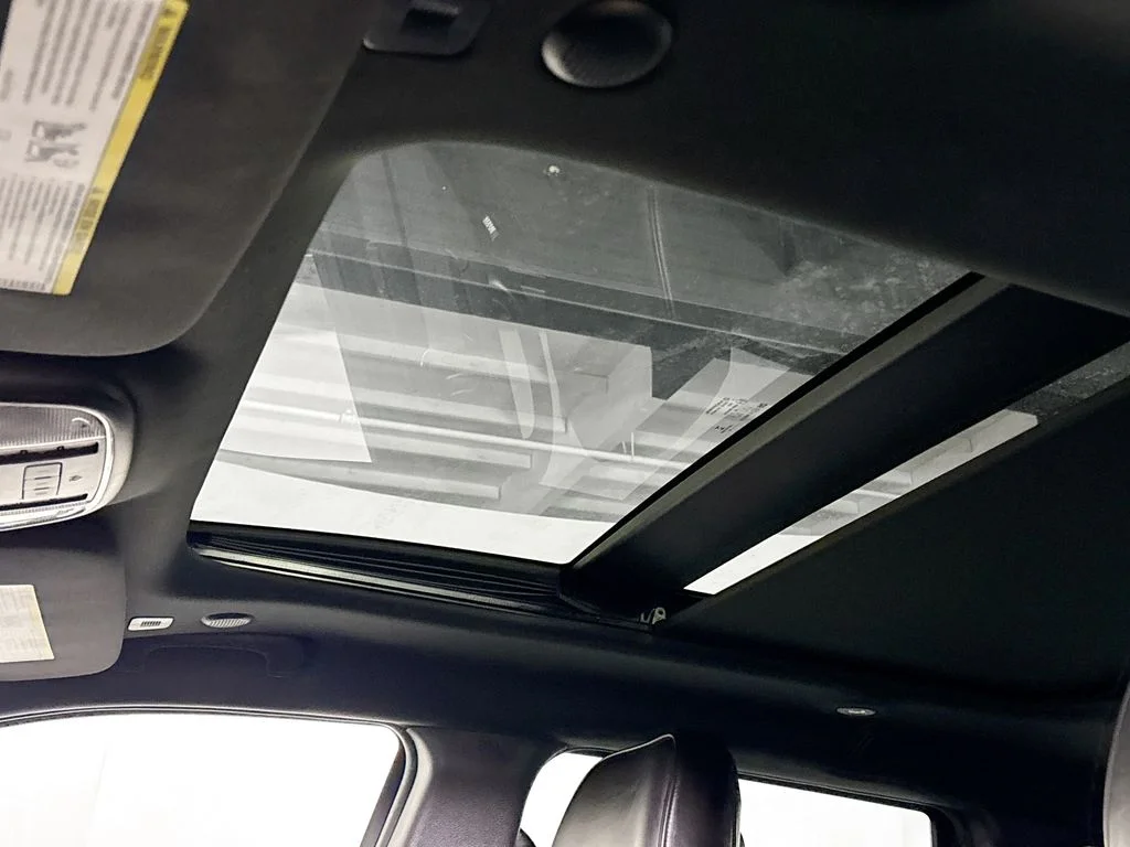 Used 2018 Black Jeep Overland image 19