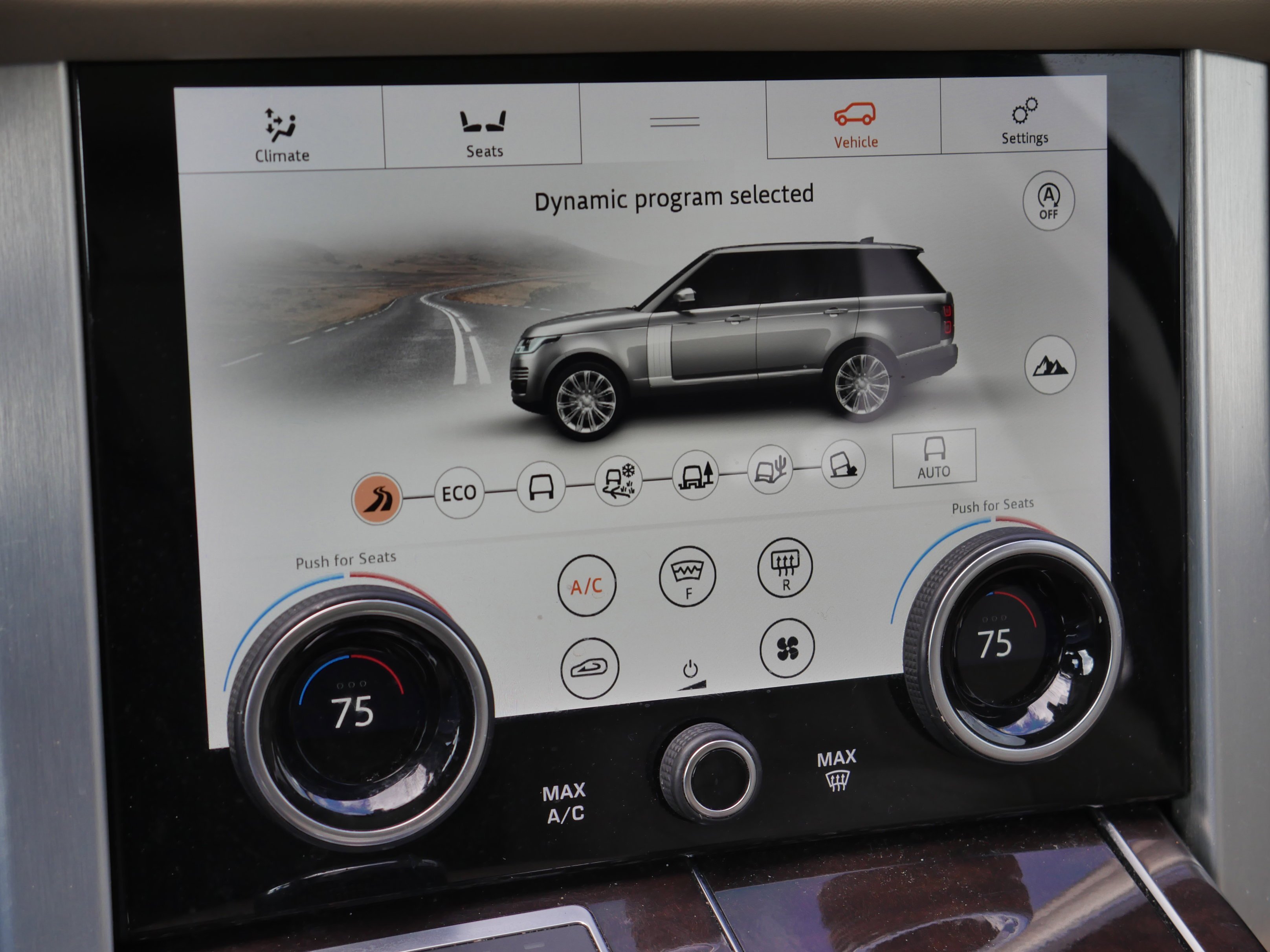 Used 2019 Fuji White Land Rover  image 17