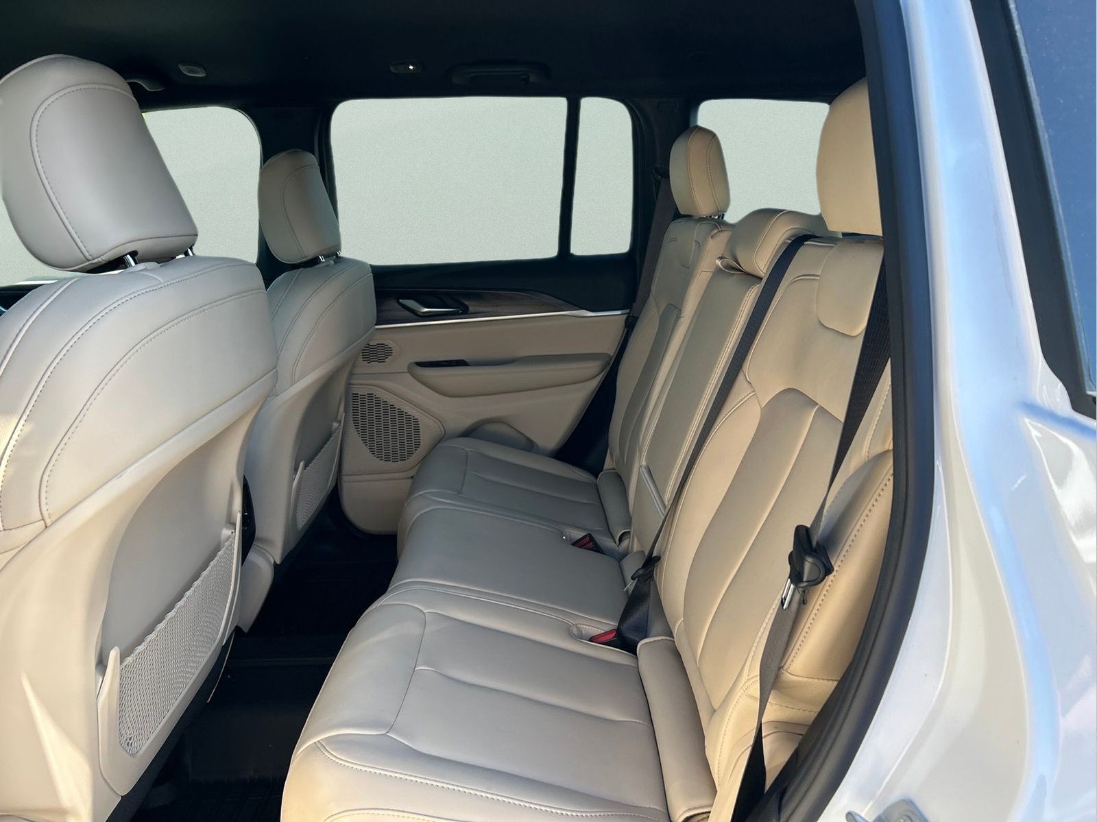 Used 2026 White Jeep Limited image 10