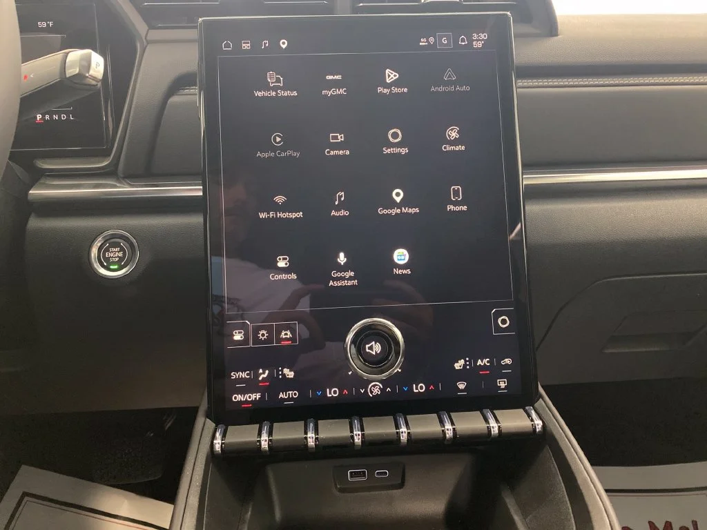 New 2027 Summit White GMC Elevation image 19