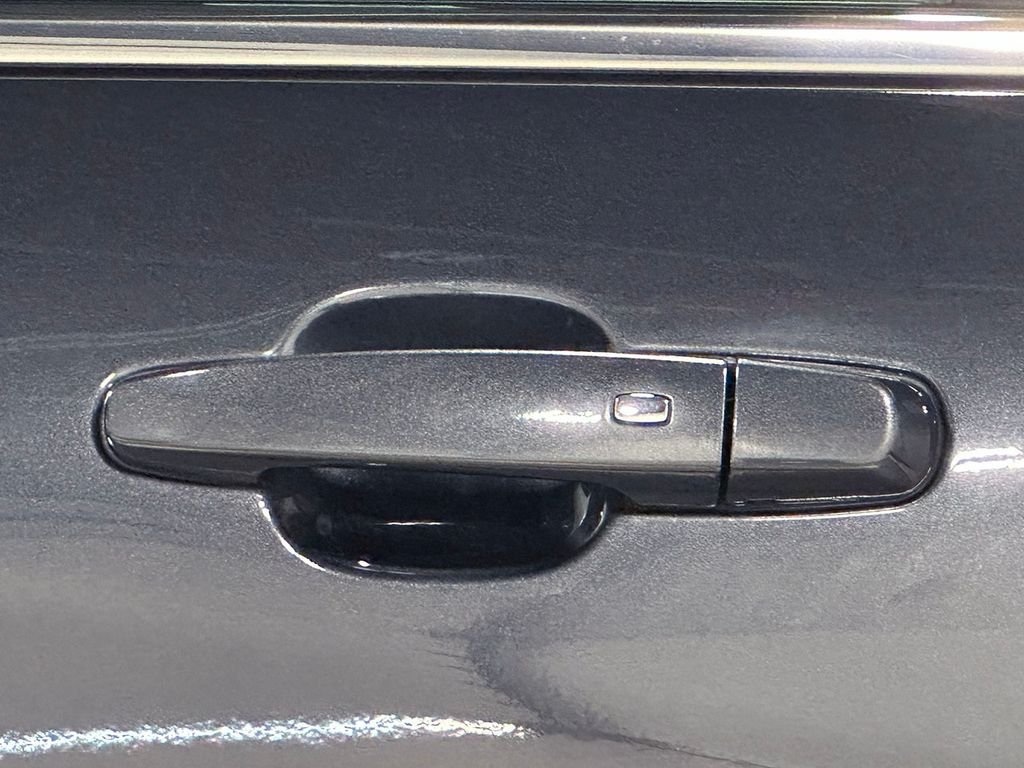 Used 2022 Gray Chevrolet LT image 18