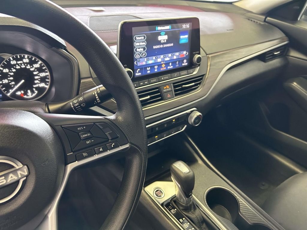Used 2025 Gray Nissan 2.5 SV image 19