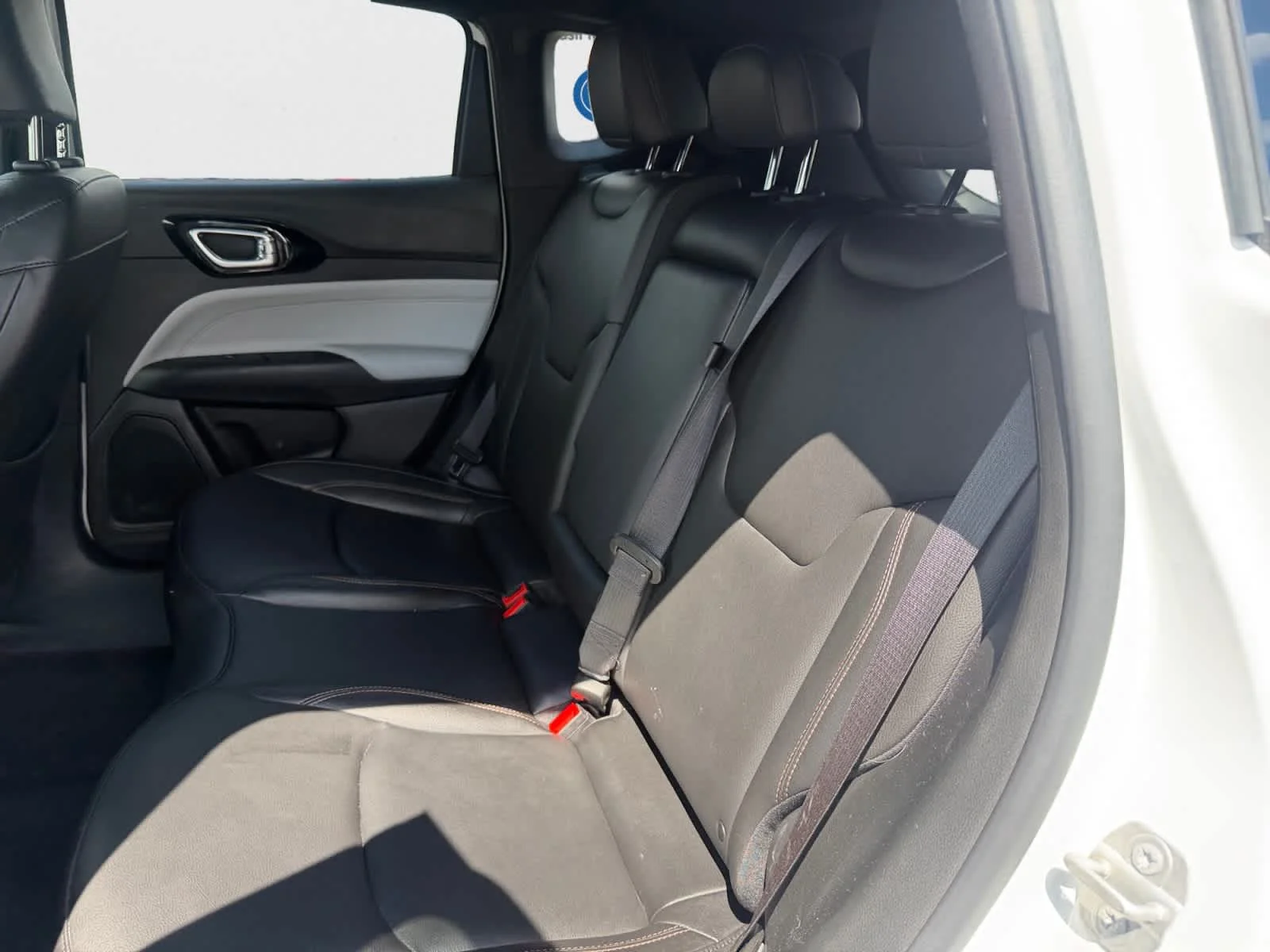 Used 2024 Bright White Clearcoat Jeep Limited image 23