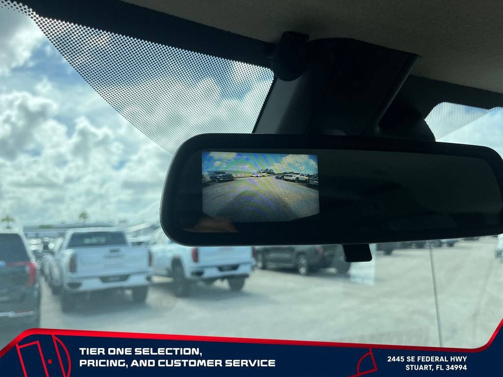 New 2026 Summit White GMC Work Van image 23