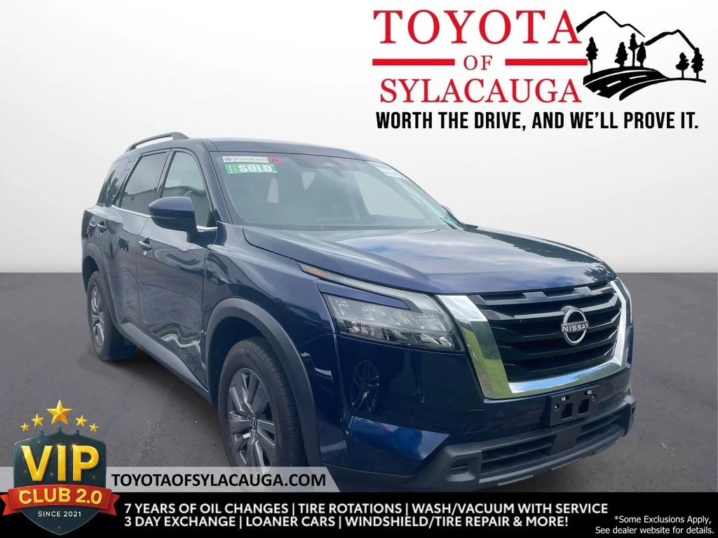 2025 Nissan Pathfinder SV 2WD's photo