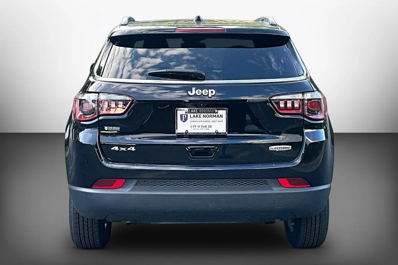 Certified Used 2025 Black Jeep Latitude image 7