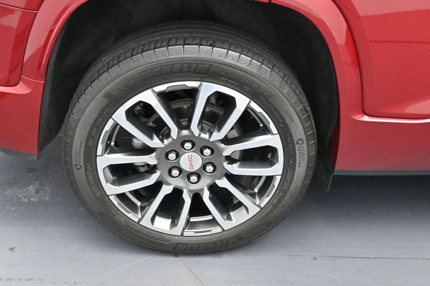Used 2020 RED QUARTZ TINTCOAT GMC Denali image 41
