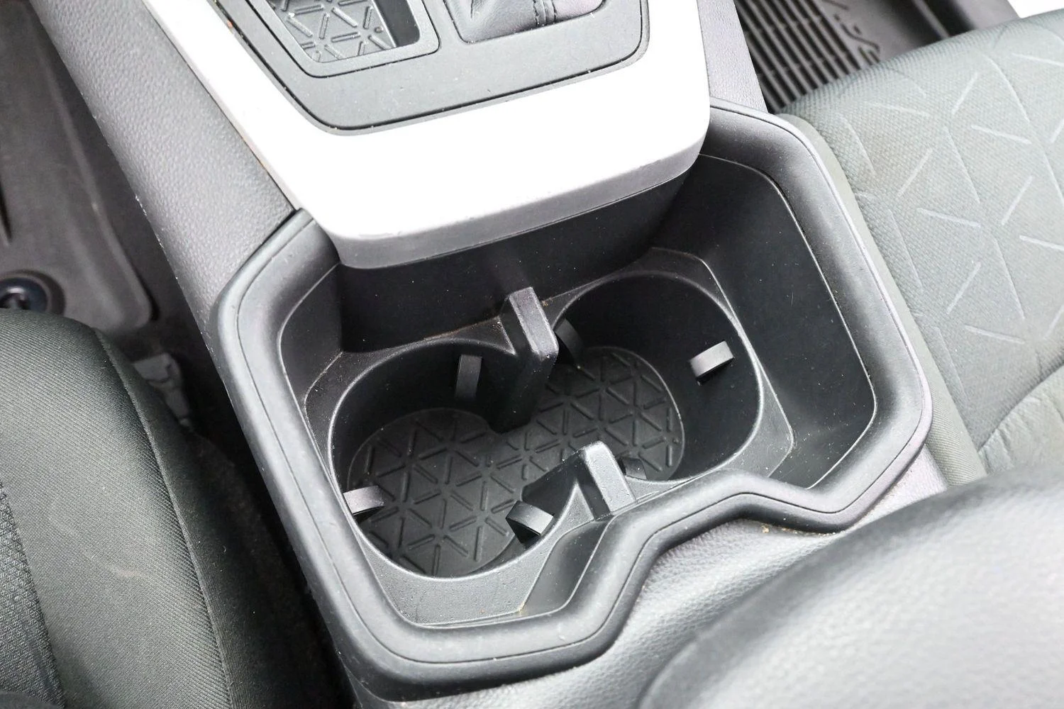 Used 2022 White Toyota XLE image 18