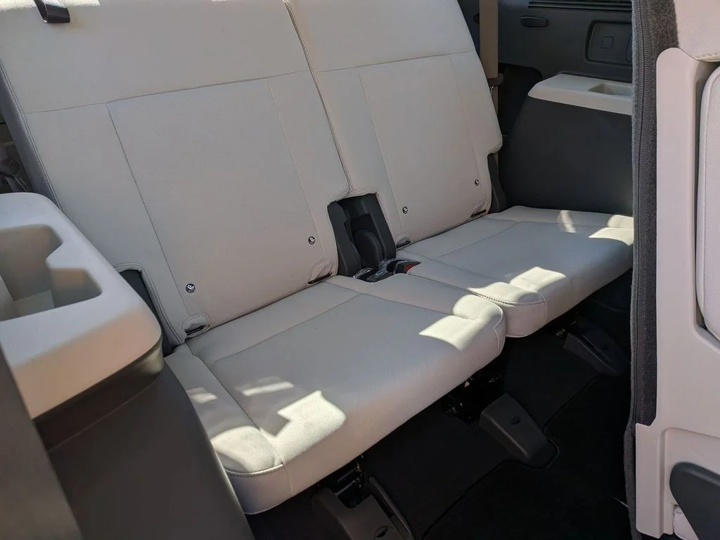 New 2026 Gray Hyundai SE image 29