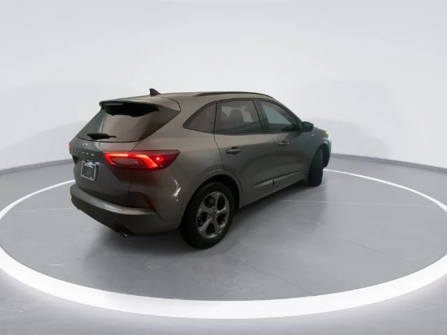 Used 2024 Gray Ford ST-Line image 6