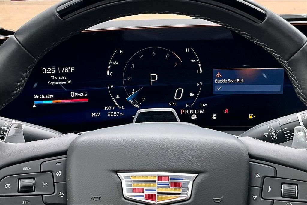 Used 2025 Silver Cadillac Premium Luxury image 22