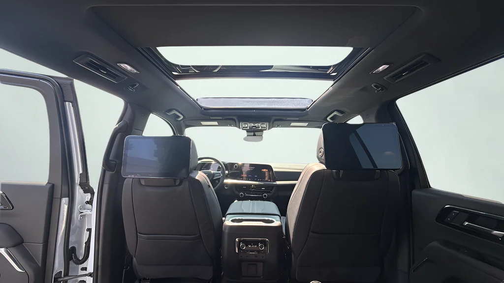 2026 Chevrolet Suburban High Country - Photo 42