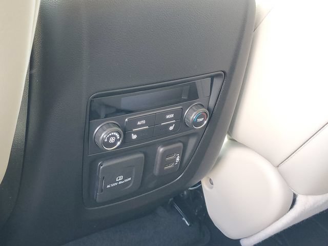 Used 2024 White Frost Tricoat Buick Avenir image 24