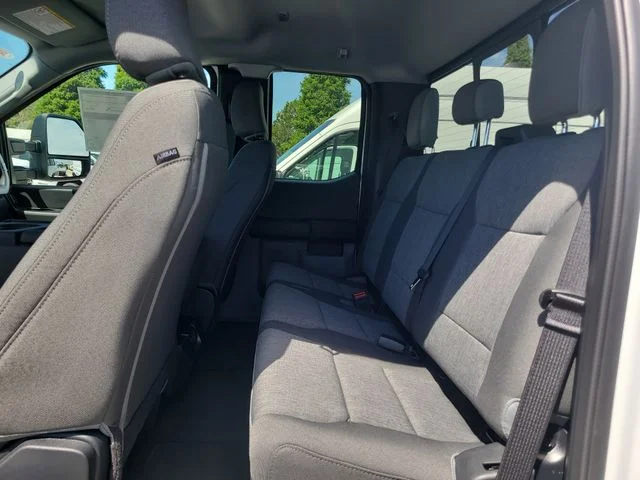 New 2026 Oxford White Ford XL image 12