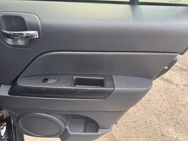 Certified Used 2016 Black Jeep Latitude image 15
