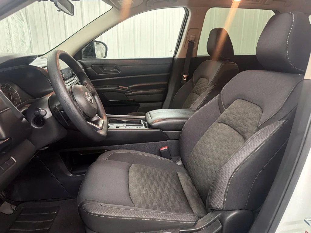 Used 2024 Glacier White Nissan S image 13