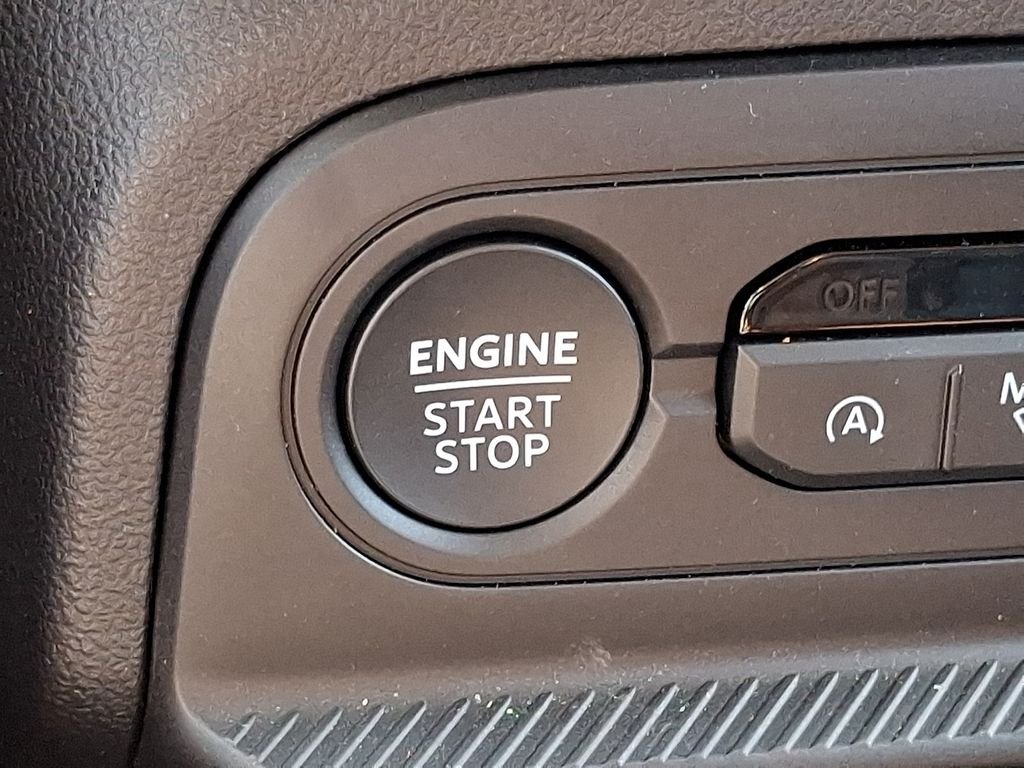 New 2026 Velocity Blue Metallic Ford Outer Banks® image 26