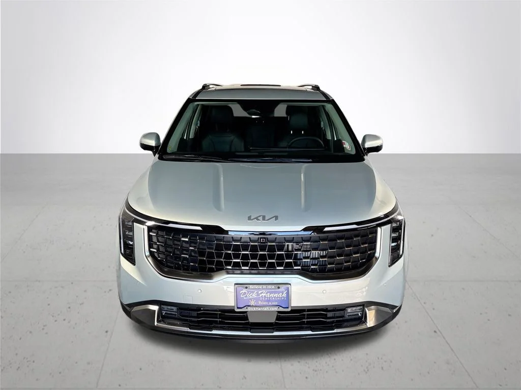 New 2027 Ivory Silver Kia SX image 3