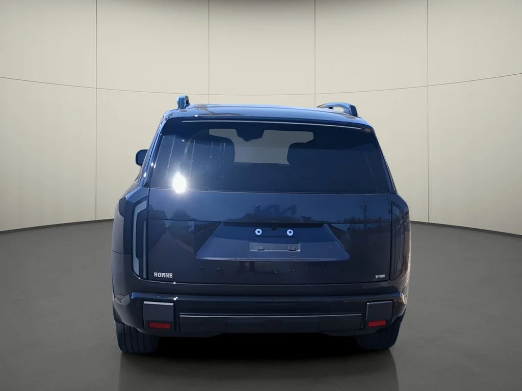 Used 2027 Gray Kia X-Line EX image 6