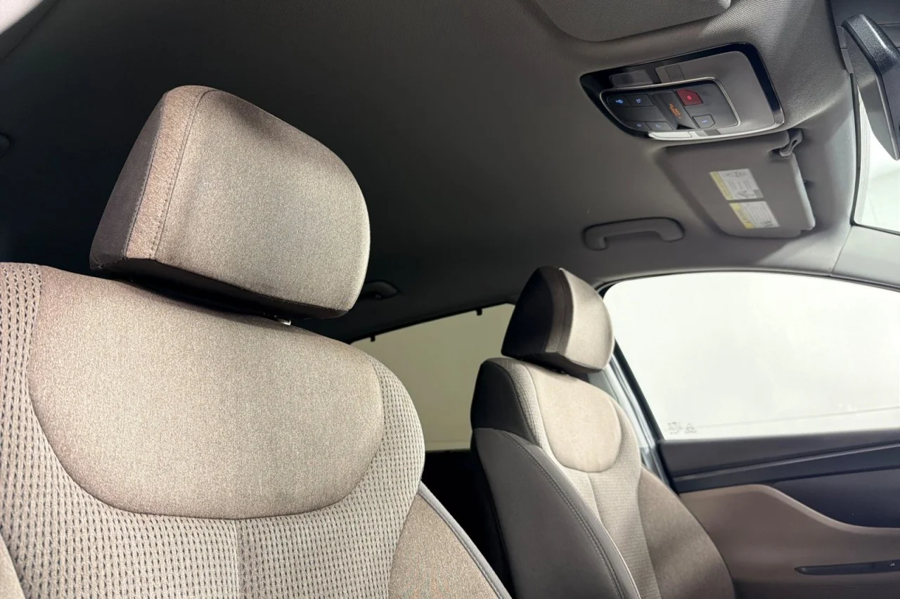 Used 2023 BLACK Hyundai SEL Convenience image 16