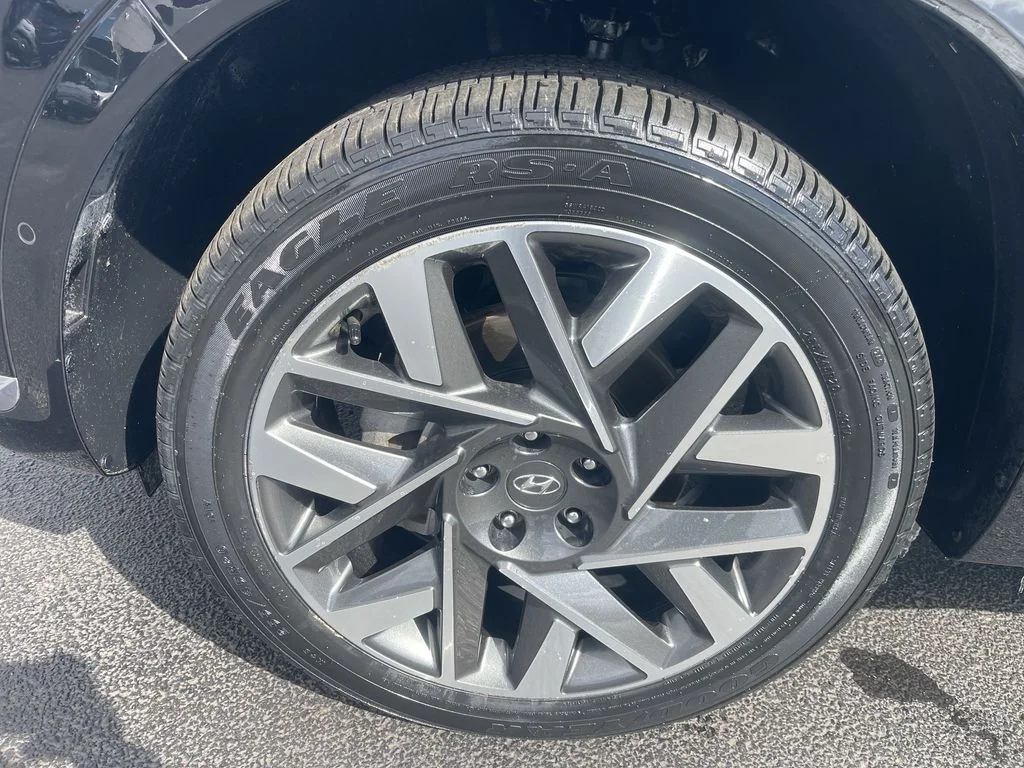 Used 2023 Black Hyundai Calligraphy image 16