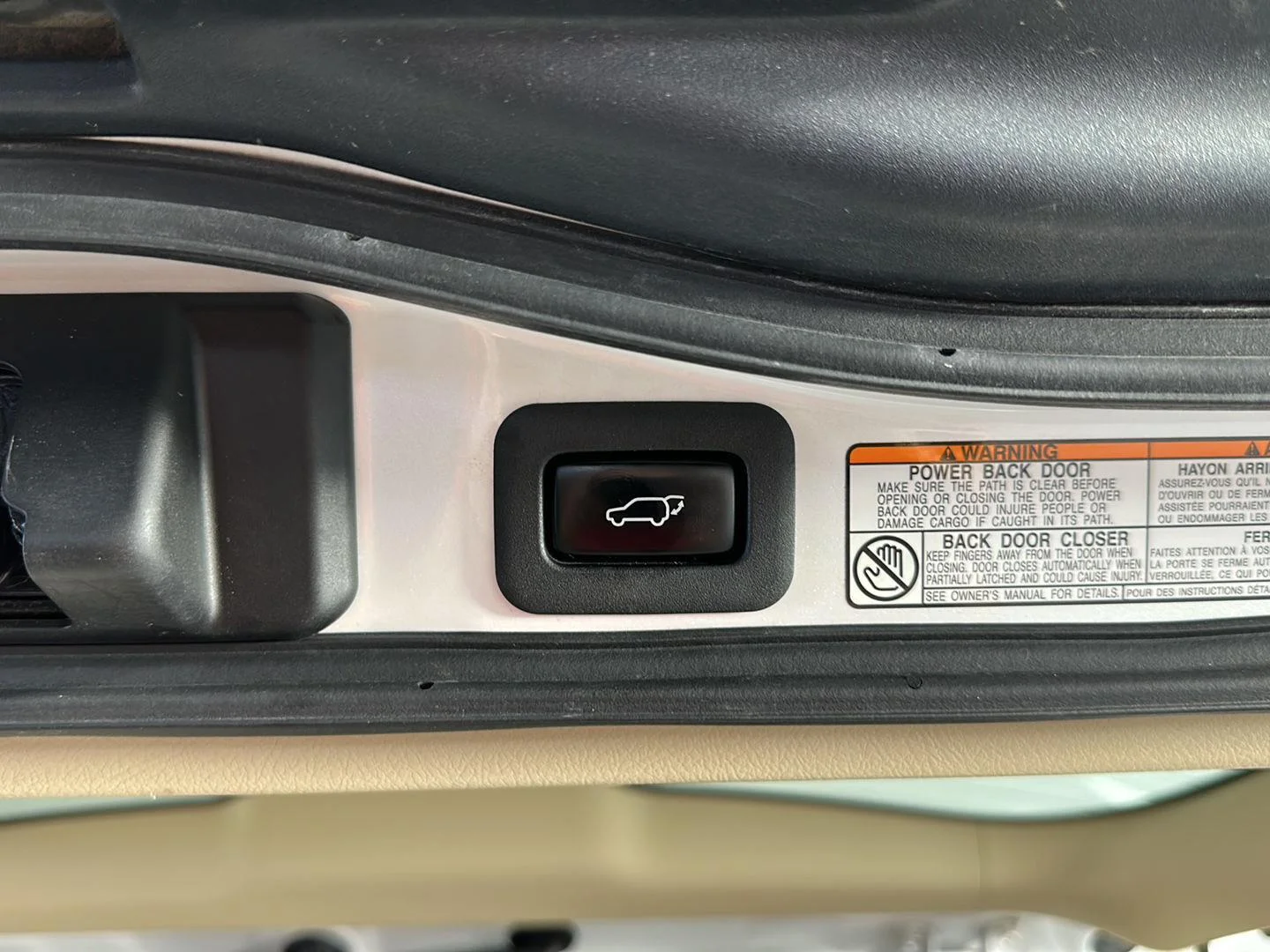 Used 2018 Eminent White Pearl Lexus LX 570 image 29