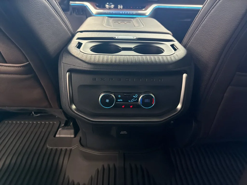 New 2027 Star White Metallic Tri-Coat Ford MAX King Ranch® image 16