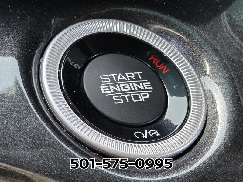 Used 2023 Velvet JEEP ALTITUDE 4X4 image 32
