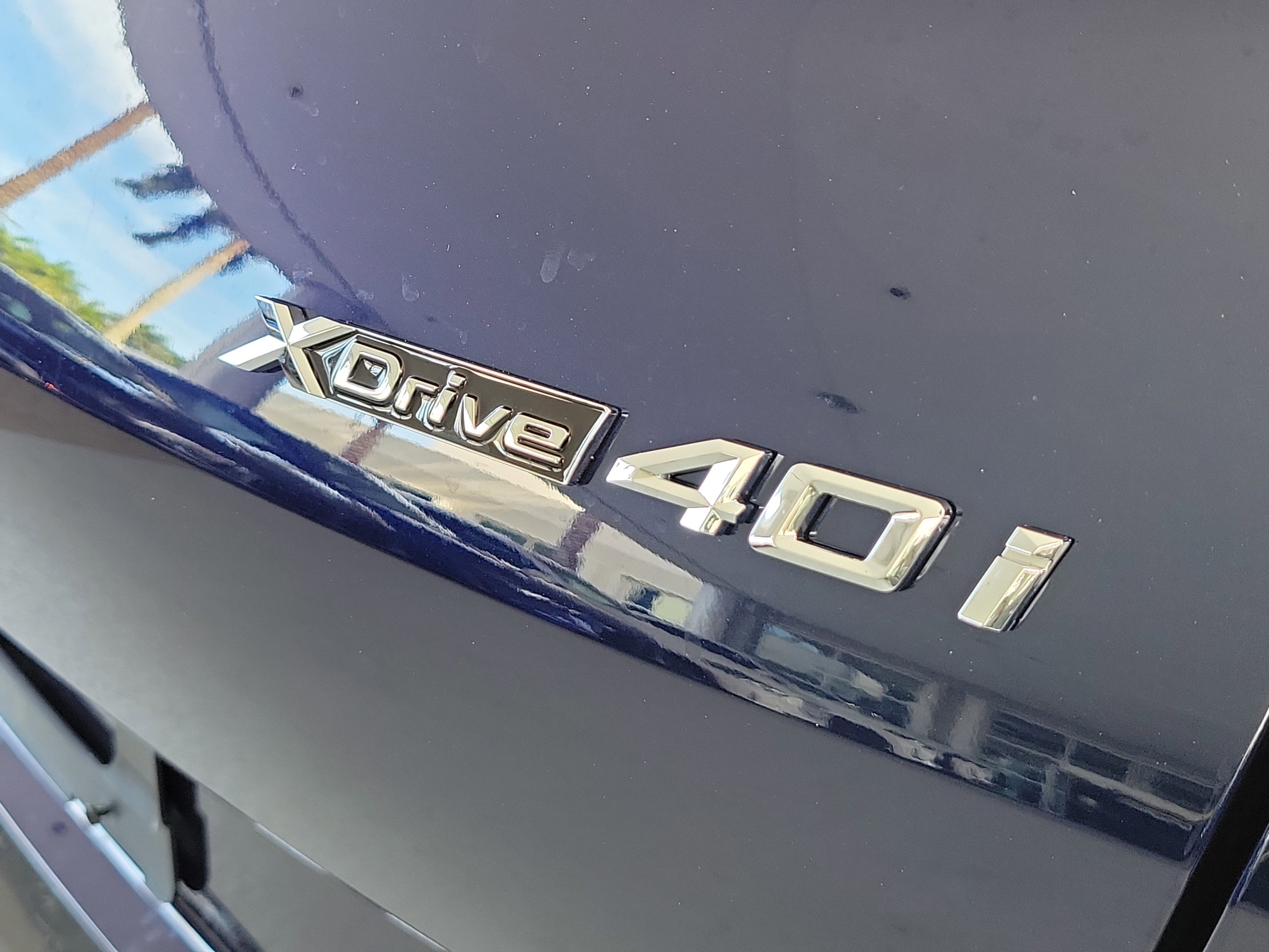 New 2027 Tanzanite Blue II Metallic BMW xDrive40i image 5