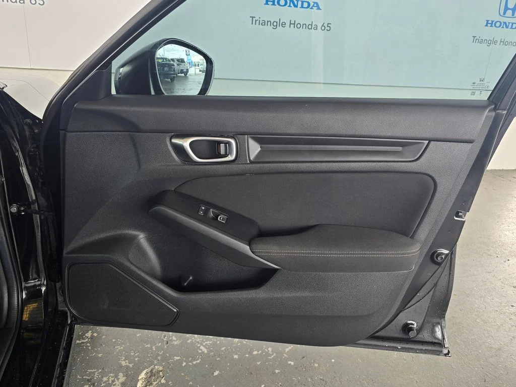 Used 2024  Honda LX image 10
