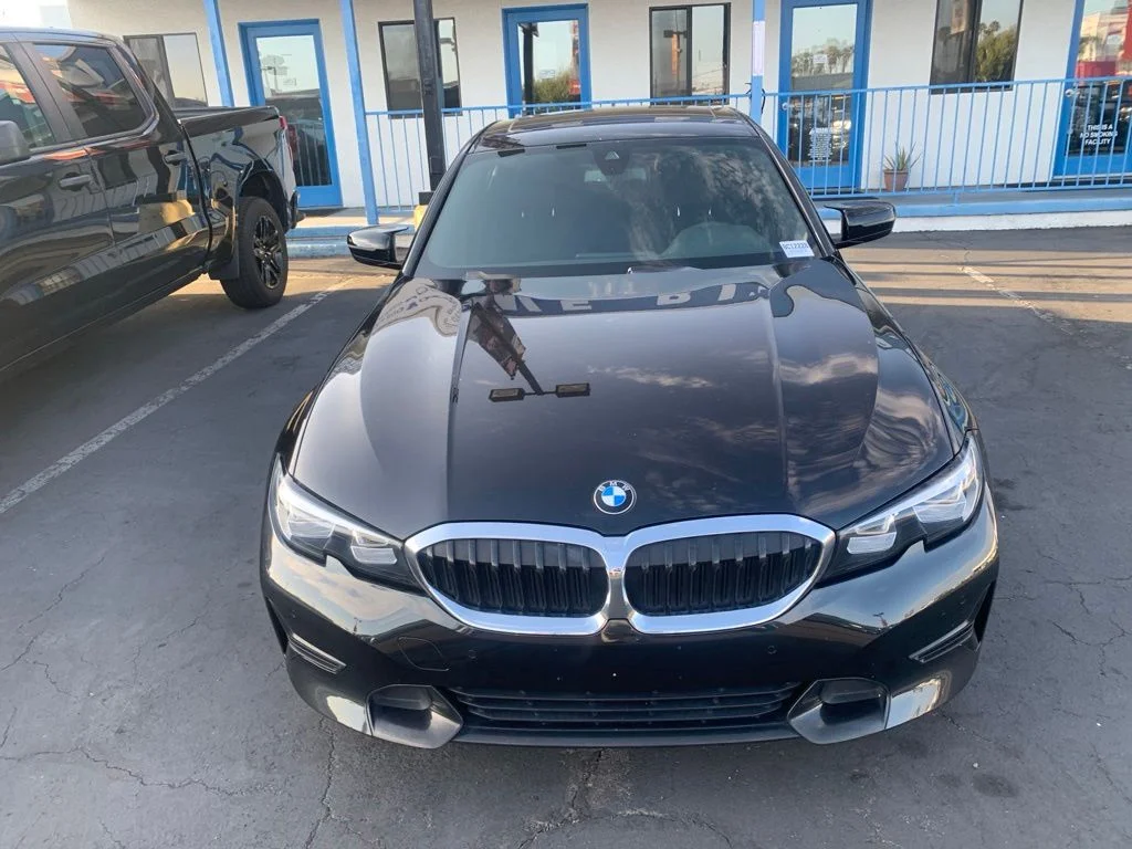 Used 2020 Black BMW 330i image 3