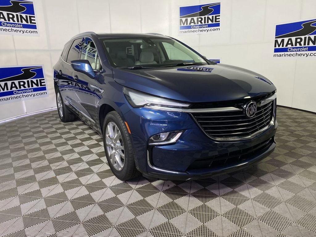 2023 Buick Enclave Essence AWD's photo