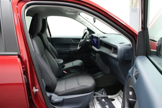 New 2026 Ruby Red Metallic Tinted Clearcoat Ford XLT image 39