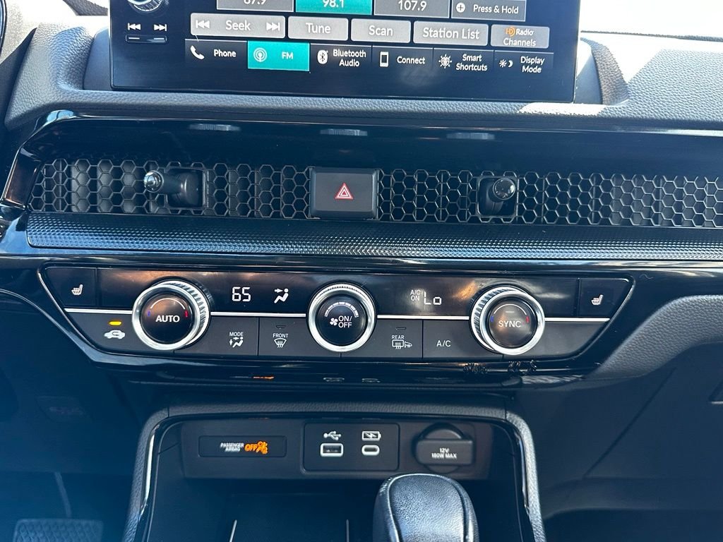 Used 2023  Honda EX-L image 26